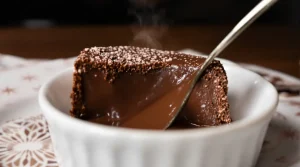 Gâteau au chocolat fondant ultra rapide : 10 minutes pour un dessert qui met vraiment tout le monde d’accord